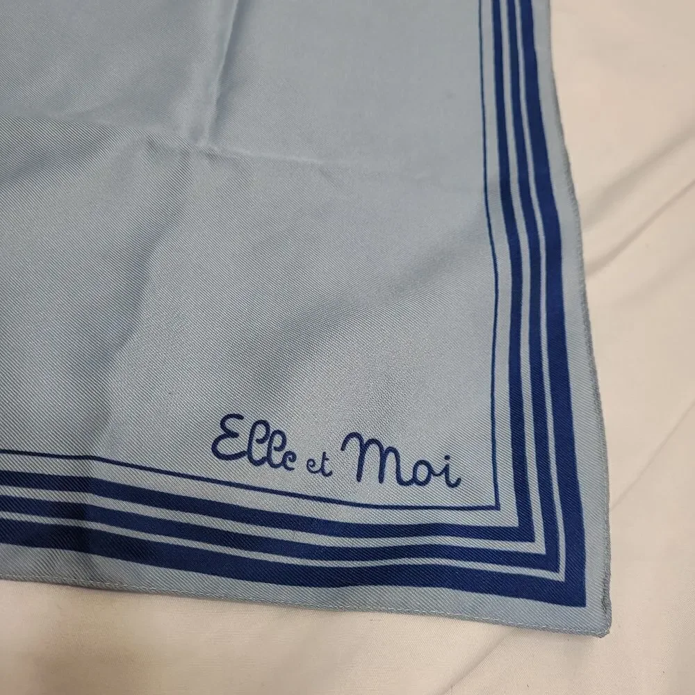 VINTAGE made in Italy for Filene's Boston blue square‎ Elle et Moi hair scarf